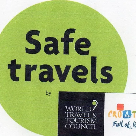 Ana Near And Rovinj בית נופש *