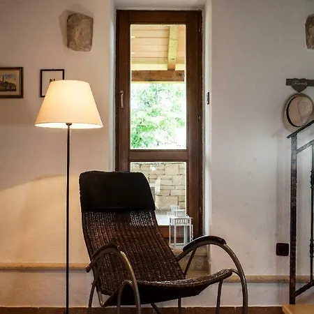 Ana Near And Rovinj 度假居 *